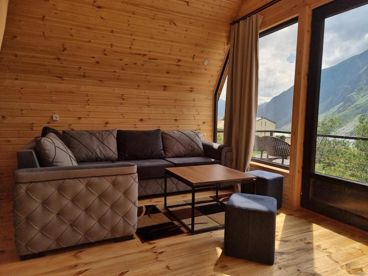 Ska Cottage Kazbegi Exterior photo