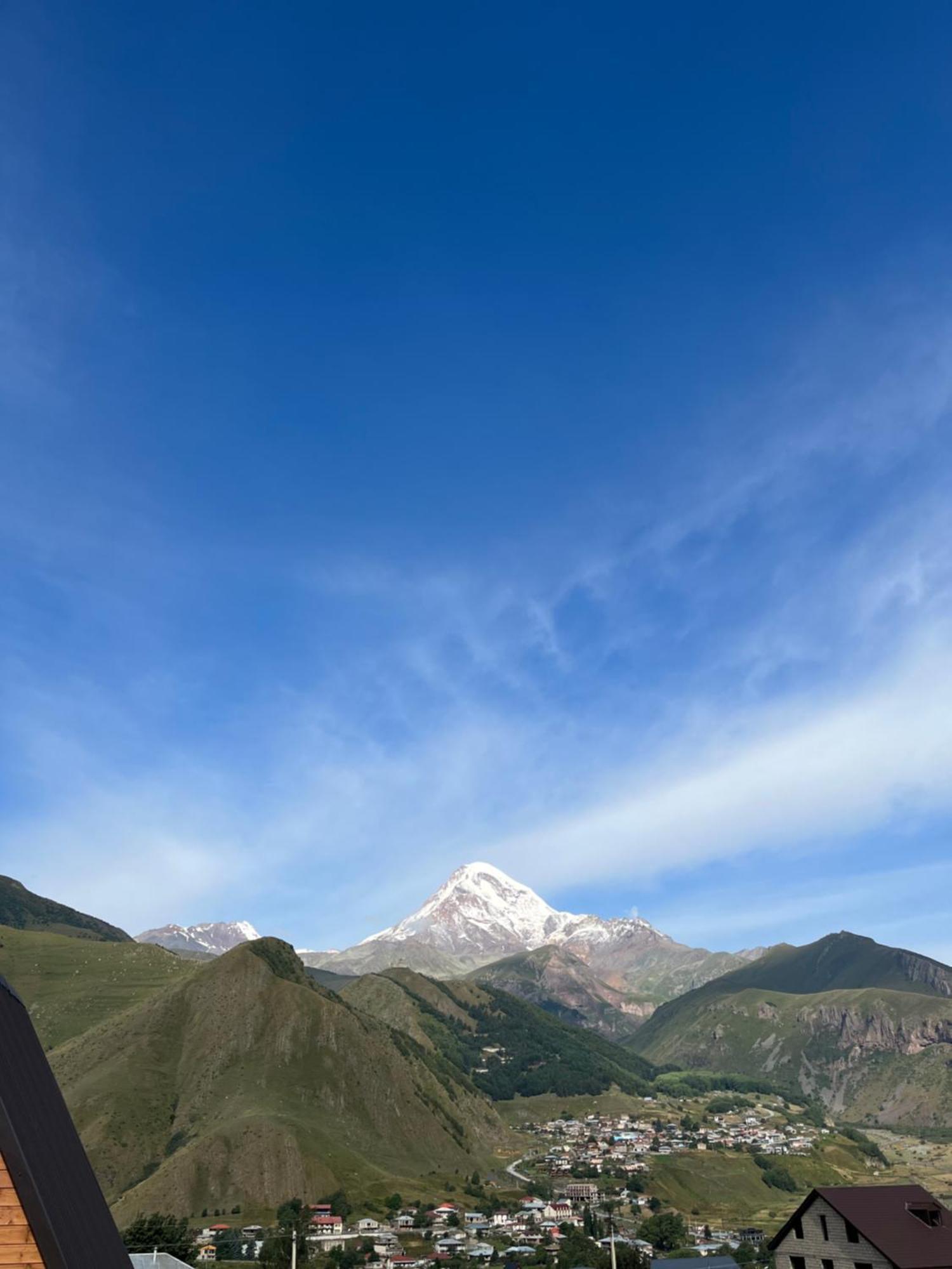 Ska Cottage Kazbegi Exterior photo